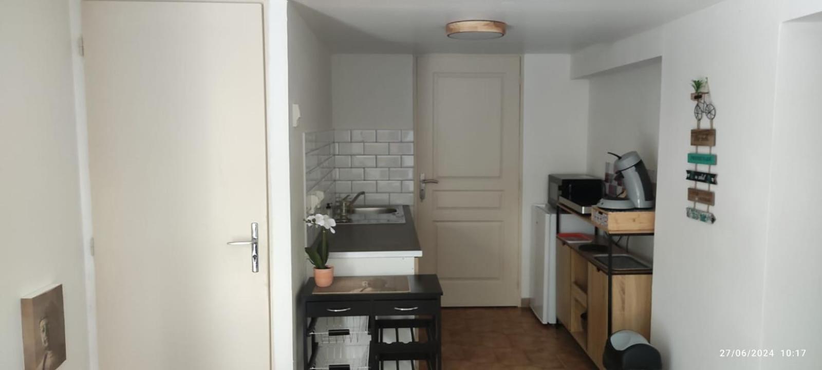 A L Ombre Du Figuier Apartment Cagnac-les-Mines Ngoại thất bức ảnh